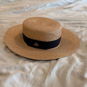 Gucci Tan Straw Hat with Black Band and Bee Detail